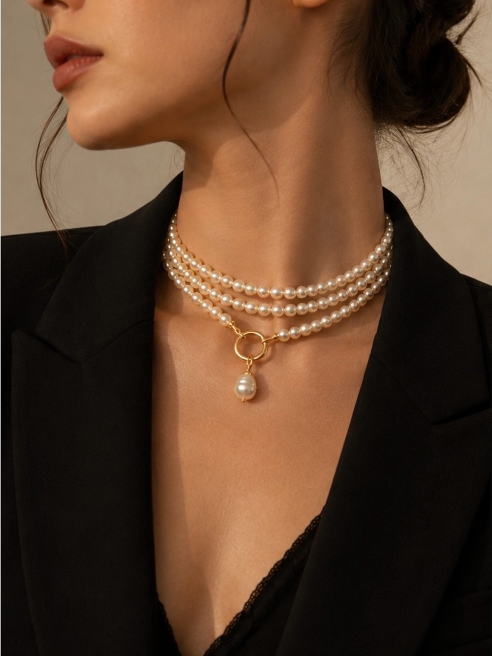 Luminous Pearl Body Choker Necklace with Gold Toggle